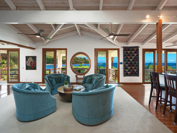 Experience Luxury in Moloa'a Bay - The Perfect Kauai Retreat
